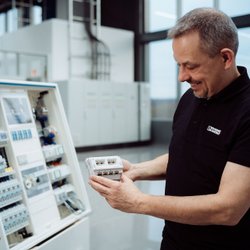 REG-Switches von Phoenix