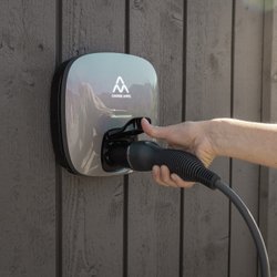 Eichrechtskonforme Ladestation von Charge Amps