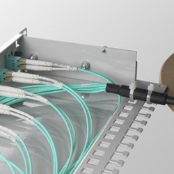 Vorkonfektionierte U-DQ-Trunkkabel und bestückte Breakoutboxen von EFB-Elektronik